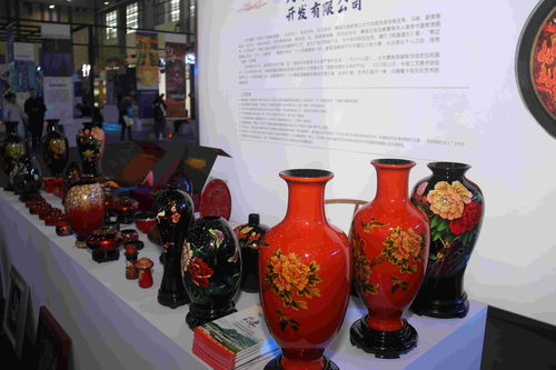 2019中国贵州国际民族民间工艺品与文化产品 香港商报视角下的文化艺术品盛宴